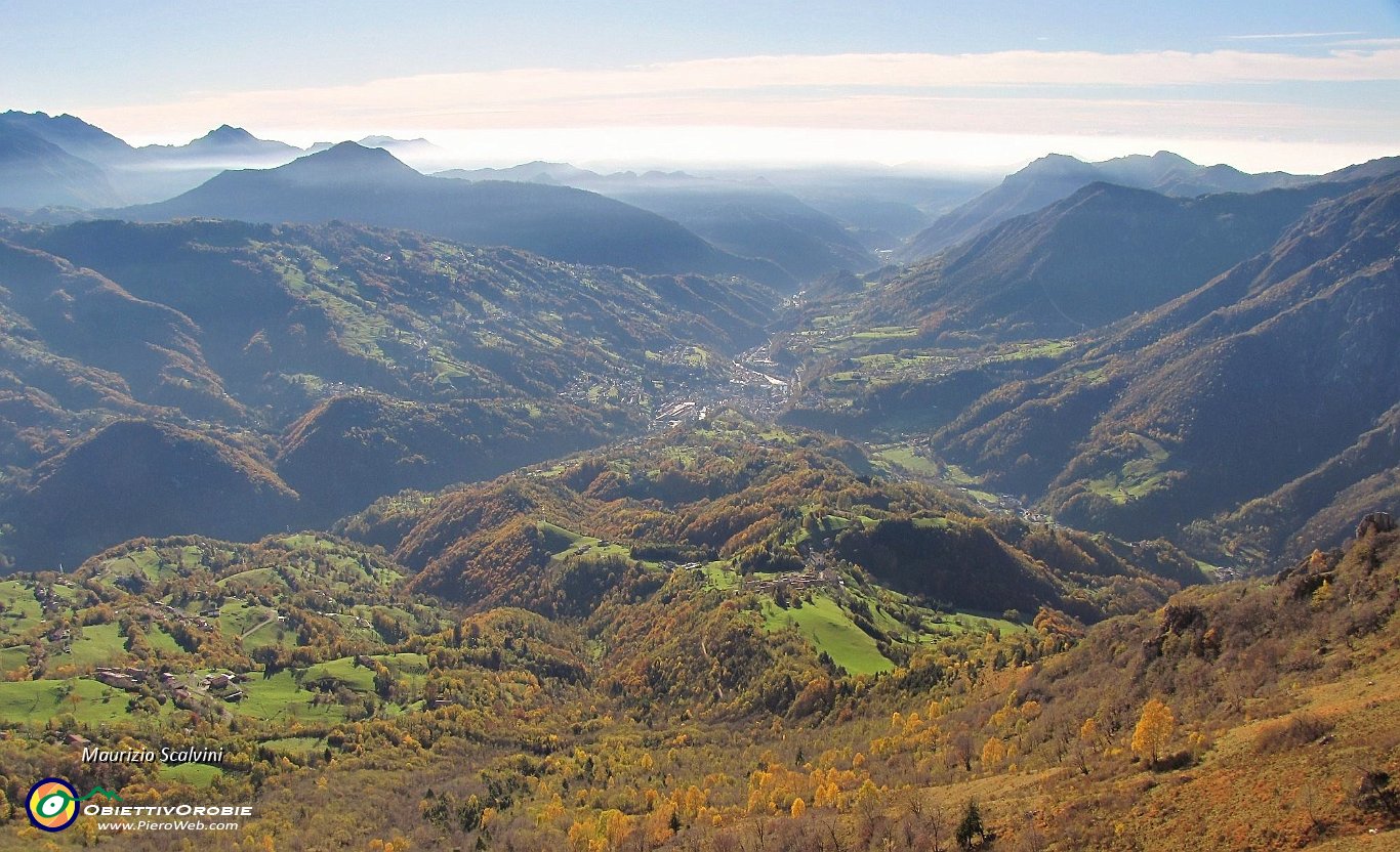 08 Panorama sulla conca di San Giovanni Bianco....JPG